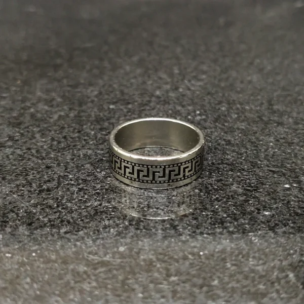 Pack of 2 Versace Pattern Rings (Black, White) - Image 3